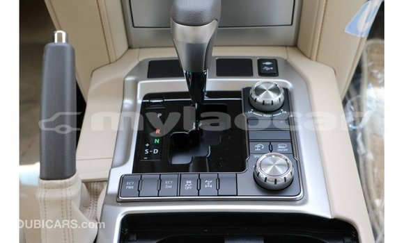 Buy Import Toyota Land Cruiser White Car in Import - Dubai in Attapeu Province Buy Import Toyota Land Cruiser White Car in Import - Dubai in Attapeu Province