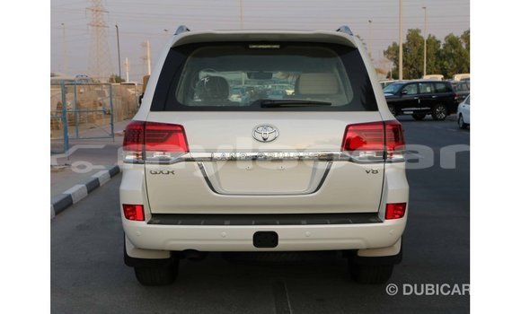 Buy Import Toyota Land Cruiser White Car in Import - Dubai in Attapeu Province Buy Import Toyota Land Cruiser White Car in Import - Dubai in Attapeu Province