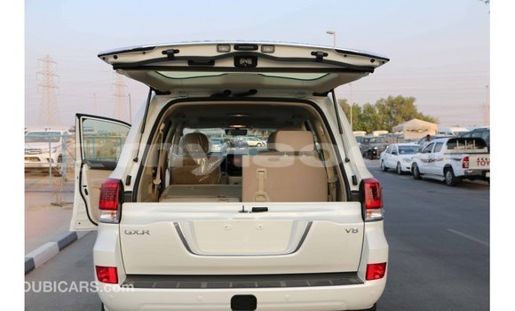 Buy Import Toyota Land Cruiser White Car in Import - Dubai in Attapeu Province Buy Import Toyota Land Cruiser White Car in Import - Dubai in Attapeu Province