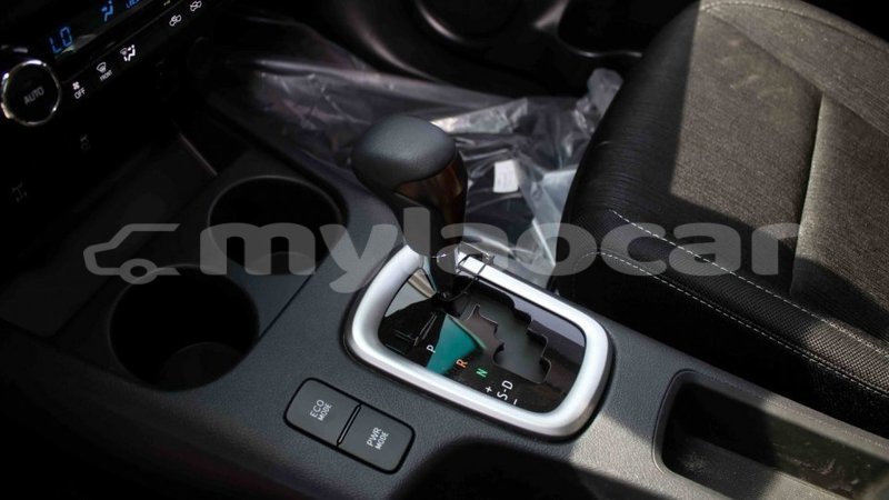 Big with watermark toyota hilux attapeu province import dubai 2726