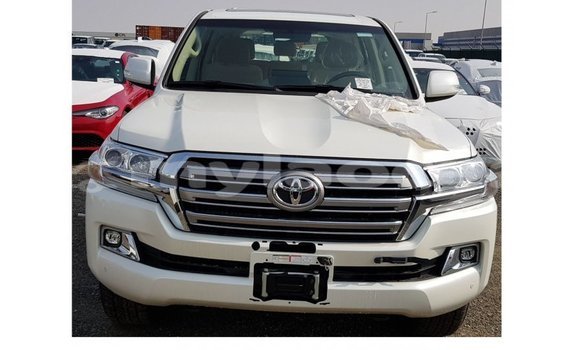 Buy Import Toyota Land Cruiser White Car in Import - Dubai in Attapeu Province Buy Import Toyota Land Cruiser White Car in Import - Dubai in Attapeu Province