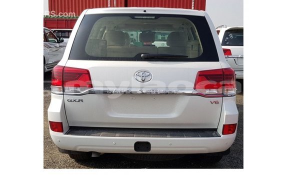 Buy Import Toyota Land Cruiser White Car in Import - Dubai in Attapeu Province Buy Import Toyota Land Cruiser White Car in Import - Dubai in Attapeu Province