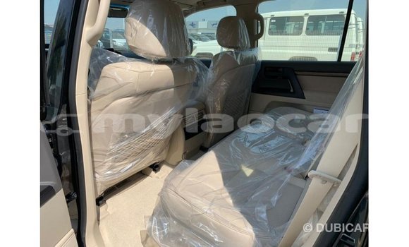 Buy Import Toyota Land Cruiser Black Car in Import - Dubai in Attapeu Province Buy Import Toyota Land Cruiser Black Car in Import - Dubai in Attapeu Province