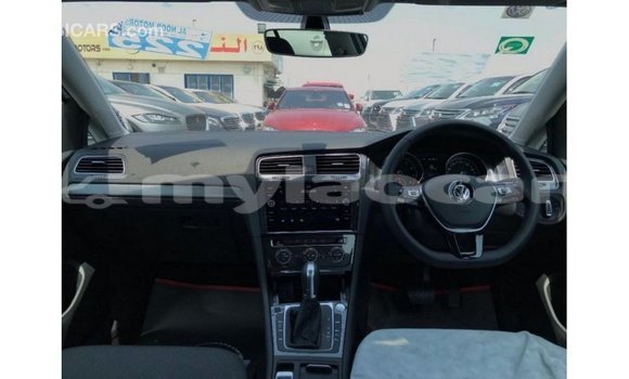 Buy Import Volkswagen Golf White Car in Import - Dubai in Attapeu Province Buy Import Volkswagen Golf White Car in Import - Dubai in Attapeu Province