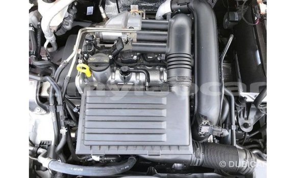 Buy Import Volkswagen Golf White Car in Import - Dubai in Attapeu Province Buy Import Volkswagen Golf White Car in Import - Dubai in Attapeu Province