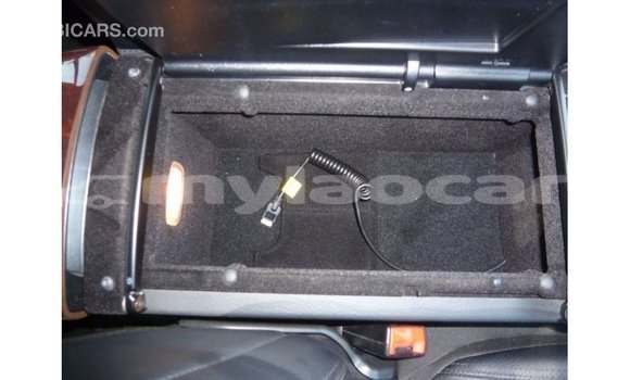 Buy Import Mercedes-Benz 190 (W201) White Car in Import - Dubai in Attapeu Province Buy Import Mercedes-Benz 190 (W201) White Car in Import - Dubai in Attapeu Province