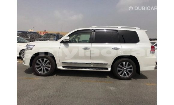Buy Import Toyota Land Cruiser White Car in Import - Dubai in Attapeu Province Buy Import Toyota Land Cruiser White Car in Import - Dubai in Attapeu Province