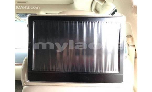 Buy Import Toyota Land Cruiser White Car in Import - Dubai in Attapeu Province Buy Import Toyota Land Cruiser White Car in Import - Dubai in Attapeu Province