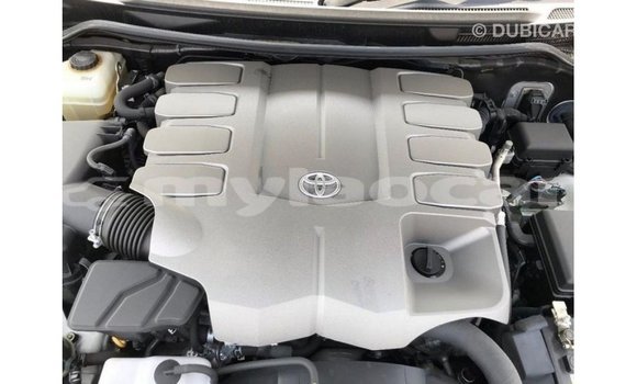 Buy Import Toyota Land Cruiser White Car in Import - Dubai in Attapeu Province Buy Import Toyota Land Cruiser White Car in Import - Dubai in Attapeu Province