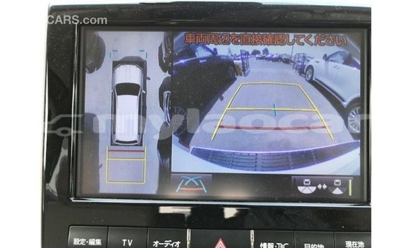 Acheter Import Voiture Toyota Land Cruiser Blanc à Import - Dubai, Attapeu Province Acheter Import Voiture Toyota Land Cruiser Blanc à Import - Dubai, Attapeu Province