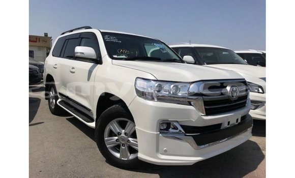 Buy Import Toyota Land Cruiser White Car in Import - Dubai in Attapeu Province Buy Import Toyota Land Cruiser White Car in Import - Dubai in Attapeu Province