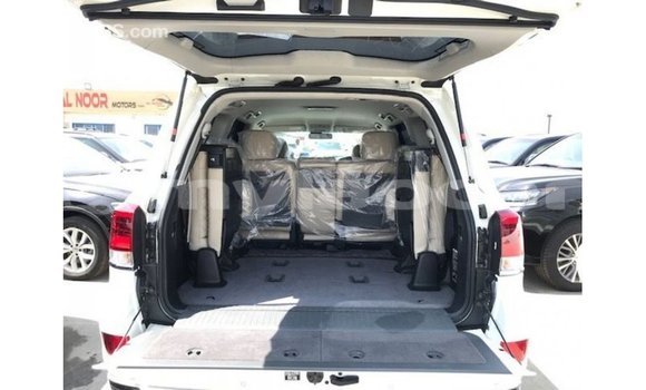 Buy Import Toyota Land Cruiser White Car in Import - Dubai in Attapeu Province Buy Import Toyota Land Cruiser White Car in Import - Dubai in Attapeu Province