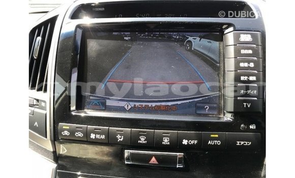 Buy Import Toyota Land Cruiser White Car in Import - Dubai in Attapeu Province Buy Import Toyota Land Cruiser White Car in Import - Dubai in Attapeu Province
