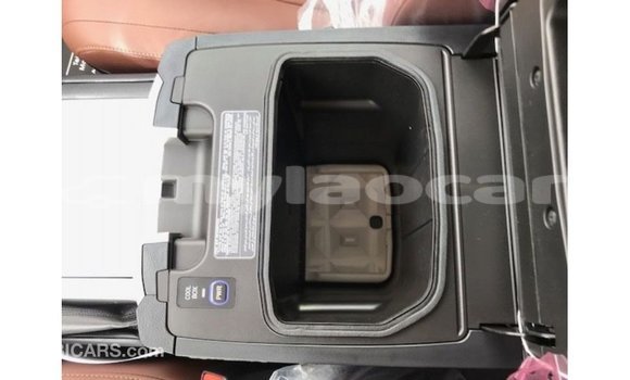 Buy Import Toyota Land Cruiser Black Car in Import - Dubai in Attapeu Province Buy Import Toyota Land Cruiser Black Car in Import - Dubai in Attapeu Province