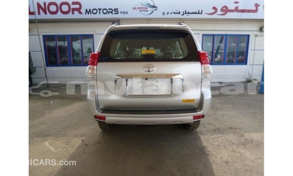 Acheter Import Voiture Toyota Prado Autre à Import - Dubai, Attapeu Province Acheter Import Voiture Toyota Prado Autre à Import - Dubai, Attapeu Province