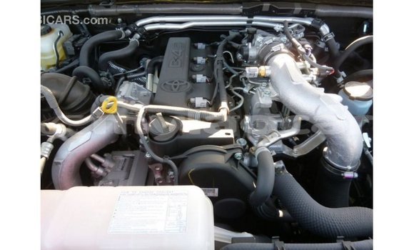 Acheter Import Voiture Toyota Prado Marron à Import - Dubai, Attapeu Province Acheter Import Voiture Toyota Prado Marron à Import - Dubai, Attapeu Province