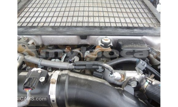 Acheter Import Voiture Toyota Land Cruiser Blanc à Import - Dubai, Attapeu Province Acheter Import Voiture Toyota Land Cruiser Blanc à Import - Dubai, Attapeu Province