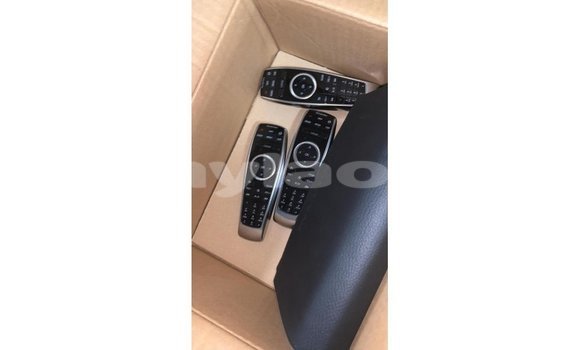 ຊື້ ການ ນຳ ເຂົ້າ Mercedes-Benz 190 (W201) Black ລົດ ໃນ Import - Dubai ໃນ Attapeu Province ຊື້ ການ ນຳ ເຂົ້າ Mercedes-Benz 190 (W201) Black ລົດ ໃນ Import - Dubai ໃນ Attapeu Province