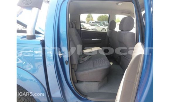 Buy Import Toyota Hilux Blue Car in Import - Dubai in Attapeu Province Buy Import Toyota Hilux Blue Car in Import - Dubai in Attapeu Province