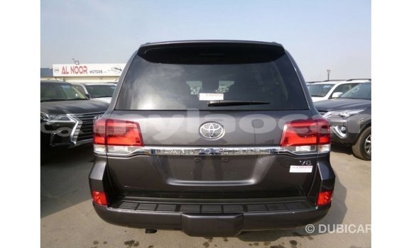 Acheter Import Voiture Toyota Land Cruiser Autre à Import - Dubai, Attapeu Province Acheter Import Voiture Toyota Land Cruiser Autre à Import - Dubai, Attapeu Province