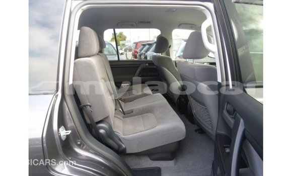 Acheter Import Voiture Toyota Land Cruiser Autre à Import - Dubai, Attapeu Province Acheter Import Voiture Toyota Land Cruiser Autre à Import - Dubai, Attapeu Province