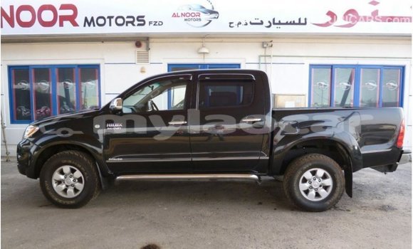 Buy Import Toyota Hilux Black Car in Import - Dubai in Attapeu Province Buy Import Toyota Hilux Black Car in Import - Dubai in Attapeu Province