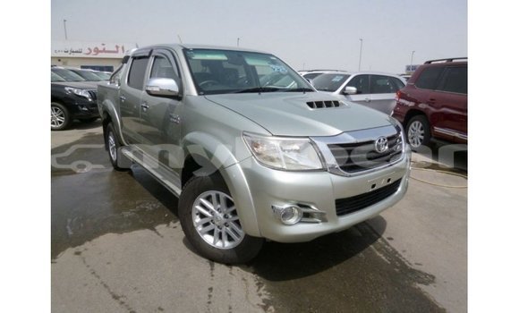 Acheter Import Voiture Toyota Hilux Autre à Import - Dubai, Attapeu Province Acheter Import Voiture Toyota Hilux Autre à Import - Dubai, Attapeu Province