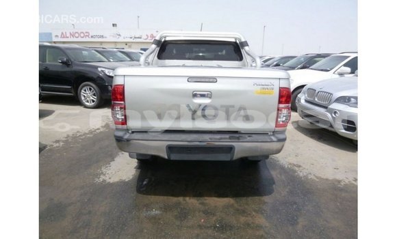Acheter Import Voiture Toyota Hilux Autre à Import - Dubai, Attapeu Province Acheter Import Voiture Toyota Hilux Autre à Import - Dubai, Attapeu Province