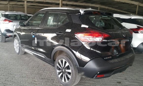 Buy Import Nissan Evalia Black Truck in Import - Dubai in Attapeu Province