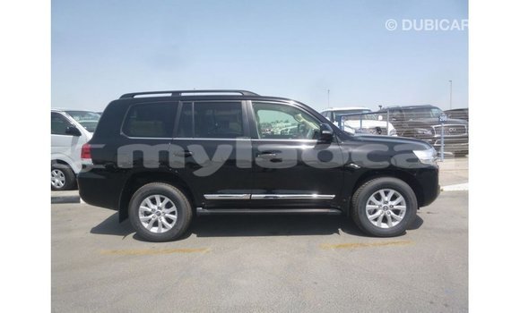 Acheter Import Voiture Toyota Land Cruiser Noir à Import - Dubai, Attapeu Province Acheter Import Voiture Toyota Land Cruiser Noir à Import - Dubai, Attapeu Province