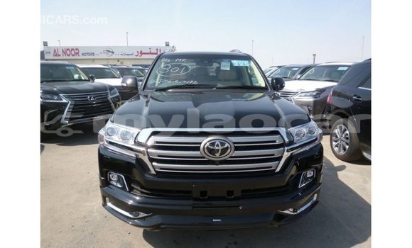 Acheter Import Voiture Toyota Land Cruiser Noir à Import - Dubai, Attapeu Province Acheter Import Voiture Toyota Land Cruiser Noir à Import - Dubai, Attapeu Province