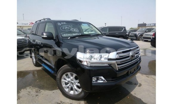 Buy Import Toyota Land Cruiser Black Car in Import - Dubai in Attapeu Province
