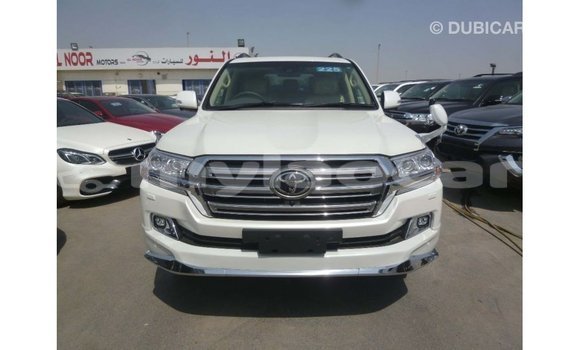 Buy Import Toyota Land Cruiser White Car in Import - Dubai in Attapeu Province Buy Import Toyota Land Cruiser White Car in Import - Dubai in Attapeu Province