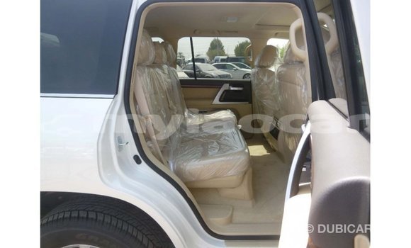 Buy Import Toyota Land Cruiser White Car in Import - Dubai in Attapeu Province Buy Import Toyota Land Cruiser White Car in Import - Dubai in Attapeu Province