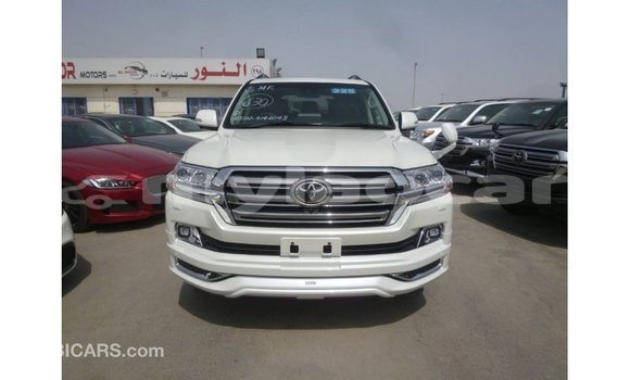 Buy Import Toyota Land Cruiser White Car in Import - Dubai in Attapeu Province Buy Import Toyota Land Cruiser White Car in Import - Dubai in Attapeu Province