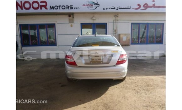 Acheter Import Voiture Mercedes-Benz 200 Autre à Import - Dubai, Attapeu Province Acheter Import Voiture Mercedes-Benz 200 Autre à Import - Dubai, Attapeu Province