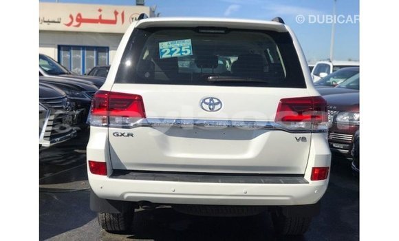 Buy Import Toyota Land Cruiser White Car in Import - Dubai in Attapeu Province Buy Import Toyota Land Cruiser White Car in Import - Dubai in Attapeu Province