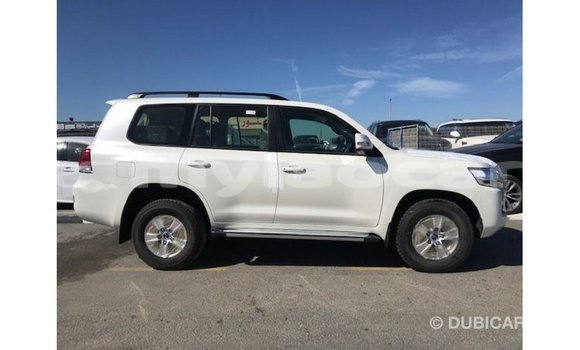 Buy Import Toyota Land Cruiser White Car in Import - Dubai in Attapeu Province Buy Import Toyota Land Cruiser White Car in Import - Dubai in Attapeu Province
