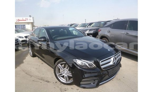 Acheter Import Voiture Mercedes-Benz 190 (W201) Noir à Import - Dubai, Attapeu Province Acheter Import Voiture Mercedes-Benz 190 (W201) Noir à Import - Dubai, Attapeu Province