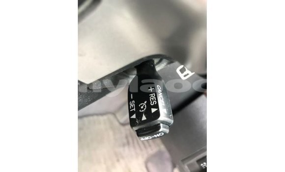 ຊື້ ການ ນຳ ເຂົ້າ Toyota Land Cruiser White ລົດ ໃນ Import - Dubai ໃນ Attapeu Province ຊື້ ການ ນຳ ເຂົ້າ Toyota Land Cruiser White ລົດ ໃນ Import - Dubai ໃນ Attapeu Province