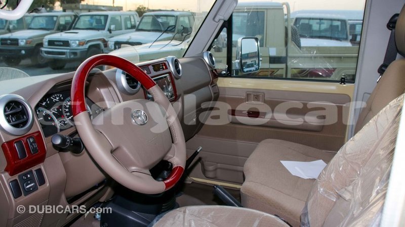 Big with watermark toyota land cruiser attapeu province import dubai 2850