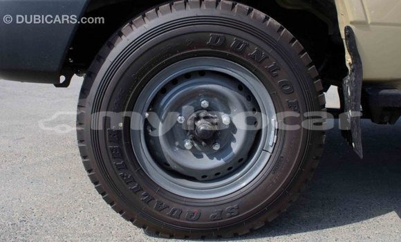 Buy Import Toyota Land Cruiser Beige Car in Import - Dubai in Attapeu Province Buy Import Toyota Land Cruiser Beige Car in Import - Dubai in Attapeu Province