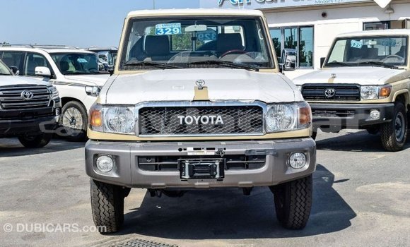 Buy Import Toyota Land Cruiser Beige Car in Import - Dubai in Attapeu Province Buy Import Toyota Land Cruiser Beige Car in Import - Dubai in Attapeu Province