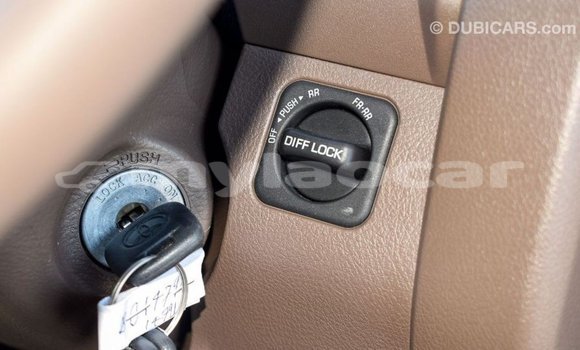 Buy Import Toyota Land Cruiser Beige Car in Import - Dubai in Attapeu Province Buy Import Toyota Land Cruiser Beige Car in Import - Dubai in Attapeu Province