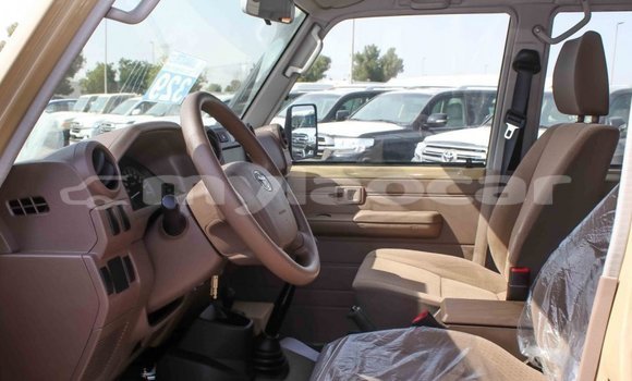 Buy Import Toyota Land Cruiser Beige Car in Import - Dubai in Attapeu Province Buy Import Toyota Land Cruiser Beige Car in Import - Dubai in Attapeu Province