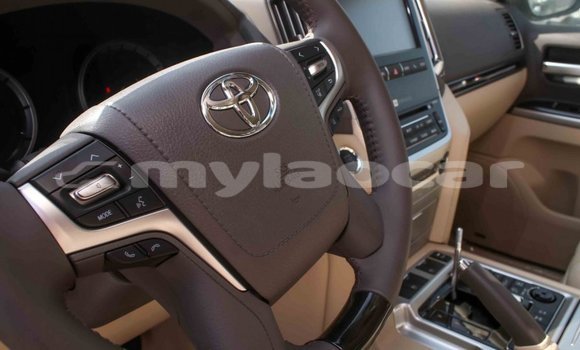 Buy Import Toyota Land Cruiser White Car in Import - Dubai in Attapeu Province Buy Import Toyota Land Cruiser White Car in Import - Dubai in Attapeu Province