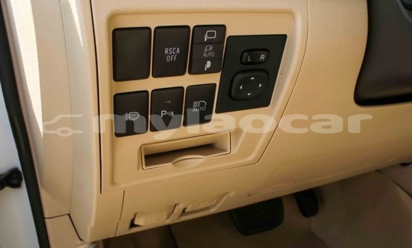 Buy Import Toyota Land Cruiser White Car in Import - Dubai in Attapeu Province Buy Import Toyota Land Cruiser White Car in Import - Dubai in Attapeu Province