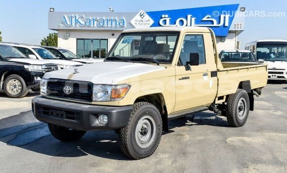 Buy Import Toyota Land Cruiser Beige Car in Import - Dubai in Attapeu Province Buy Import Toyota Land Cruiser Beige Car in Import - Dubai in Attapeu Province