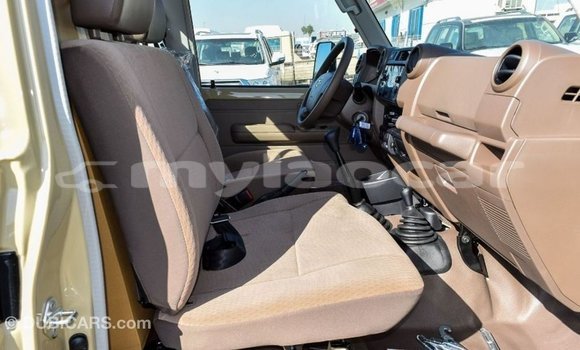 Buy Import Toyota Land Cruiser Beige Car in Import - Dubai in Attapeu Province Buy Import Toyota Land Cruiser Beige Car in Import - Dubai in Attapeu Province