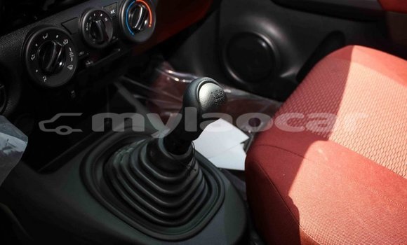 Buy Import Toyota Hilux Other Car in Import - Dubai in Attapeu Province Buy Import Toyota Hilux Other Car in Import - Dubai in Attapeu Province